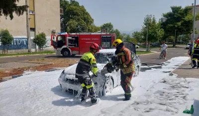 Izgorelo vozilo