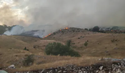 Požar na Pivskoj planini, vjetar otežava ga&scaron;enje