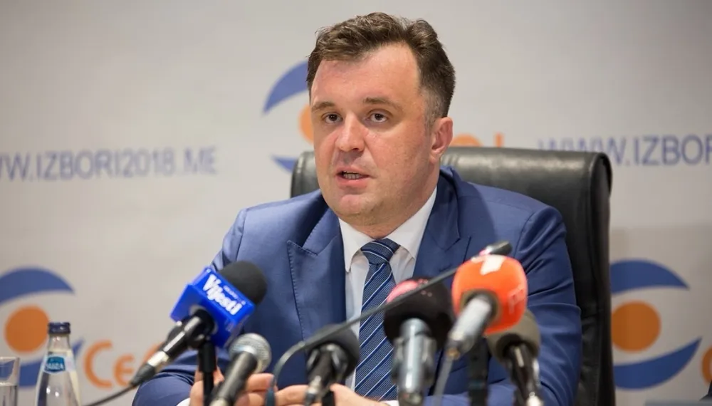 Zlatko Vujović