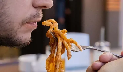 Naučnici su identifikovali jedan protein koji može kontrolisati želju za masnom hranom