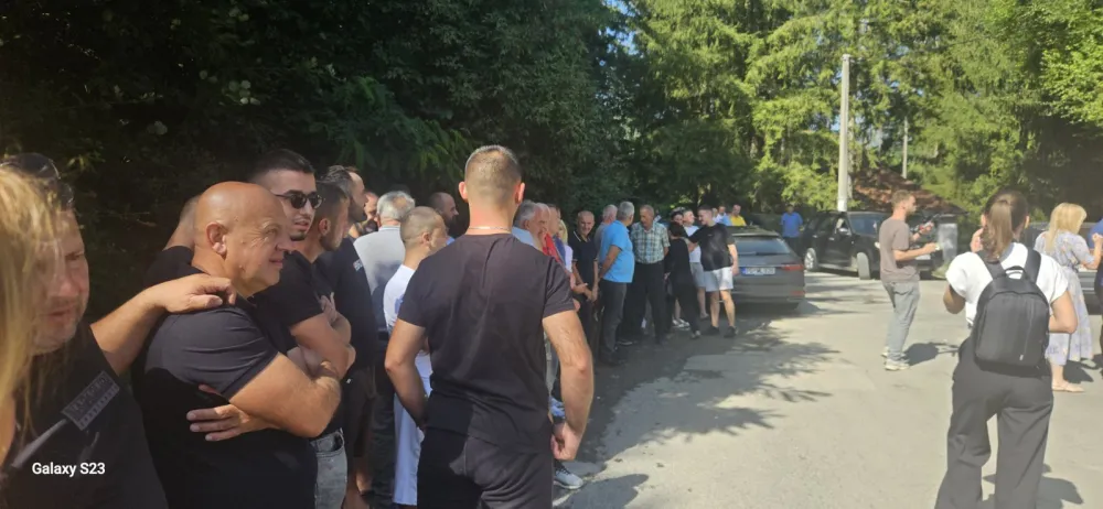 Protest mje&scaron;tana Kisjelih voda: Struja slaba, putevi lo&scaron;i, a slavine suve
