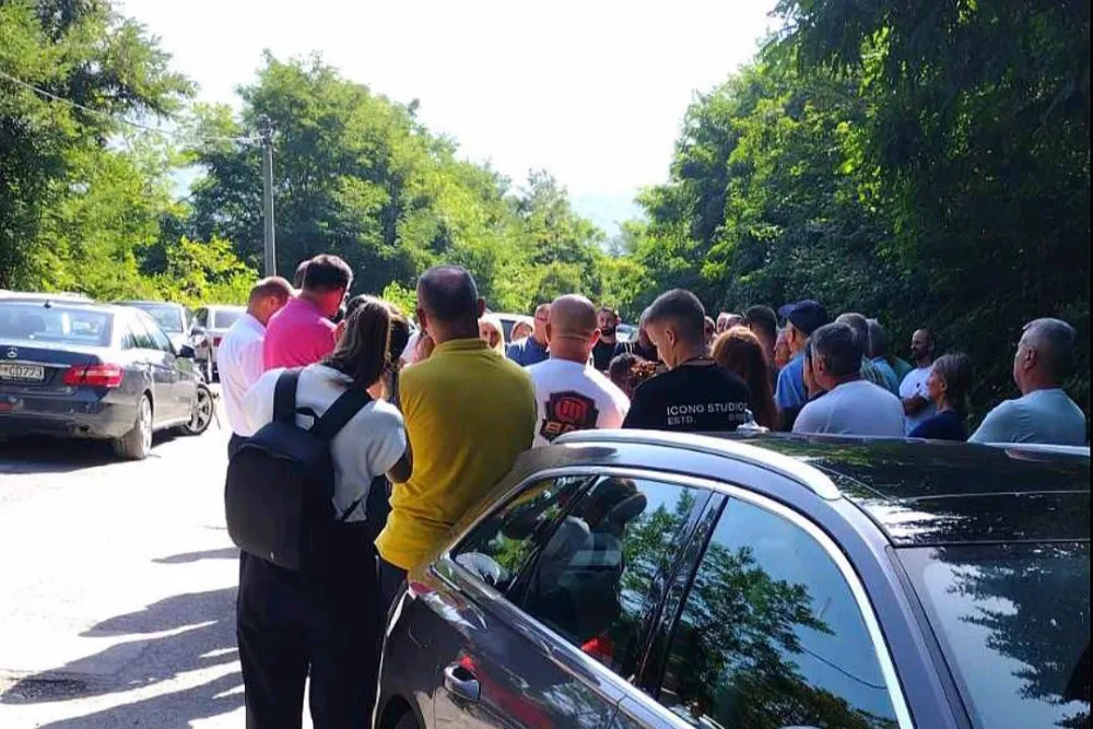 Protest mje&scaron;tana Kisjelih voda: Struja slaba, putevi lo&scaron;i, a slavine suve