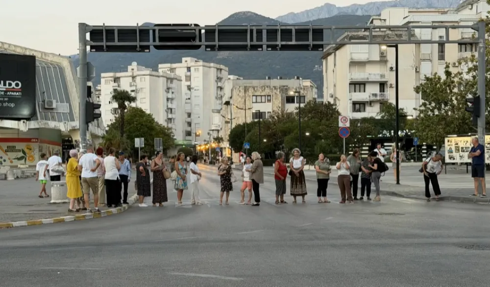 FOTO: Skrin&scaron;ot - youtube Edin Begzic Antivari