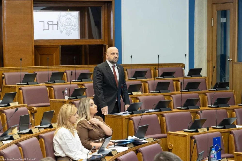 (VIDEO) Božović: Zakon ima mehanizme za kontrolu zloupotreba