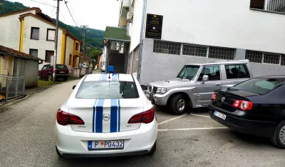 Majka djevojčice žrtve seksualnog nasilja protestuje u Bijelom Polju, traži hap&scaron;enje osuđenog
