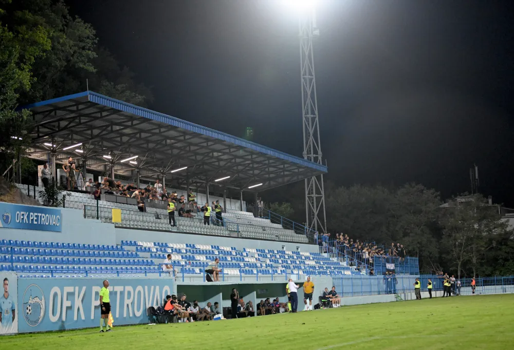 Tribina nakon pražnjenja