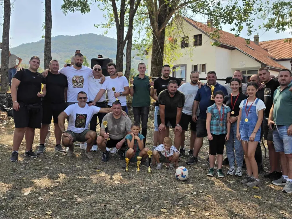 Jagnjijada u Petrovićima čuva tradiciju i obogaćuje ponudu Banjana