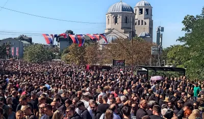 Svjetski mediji: Hiljade ljudi odalo po&scaron;tu Mladiću, ispraćen kao heroj