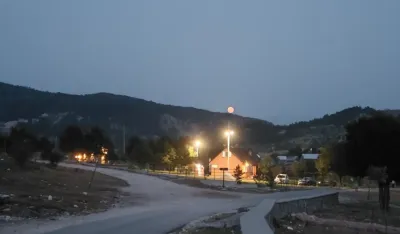 Postignut dogovor uz posredovanje Đeljo&scaron;aja:&nbsp;Granicu preko Korita odrediće mje&scaron;tani