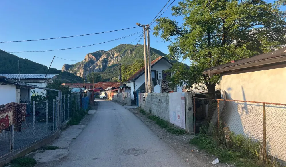Siroma&scaron;tvo gospodari u domovima RE populacije u naseljima Donji Talum i Riversajd