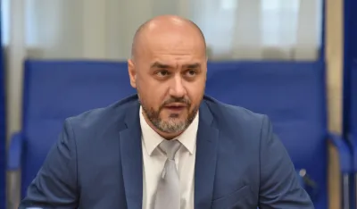 Hadžić: Na državnom nivou ru&scaron;iti vojvodu, a na lokalu žmiriti na odlazak odbornika na sahranu R.M.