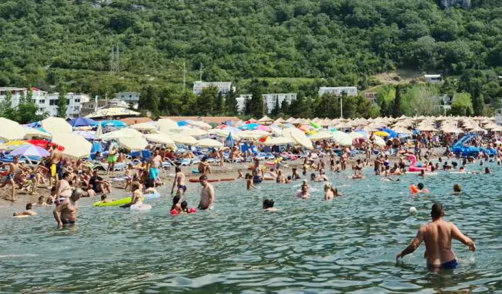 Radulović: Sezona bolja zbog novih avio-linija