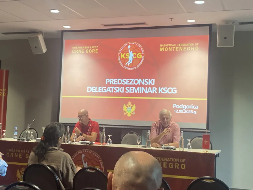 Prisutne pozdravio Budo Vukić