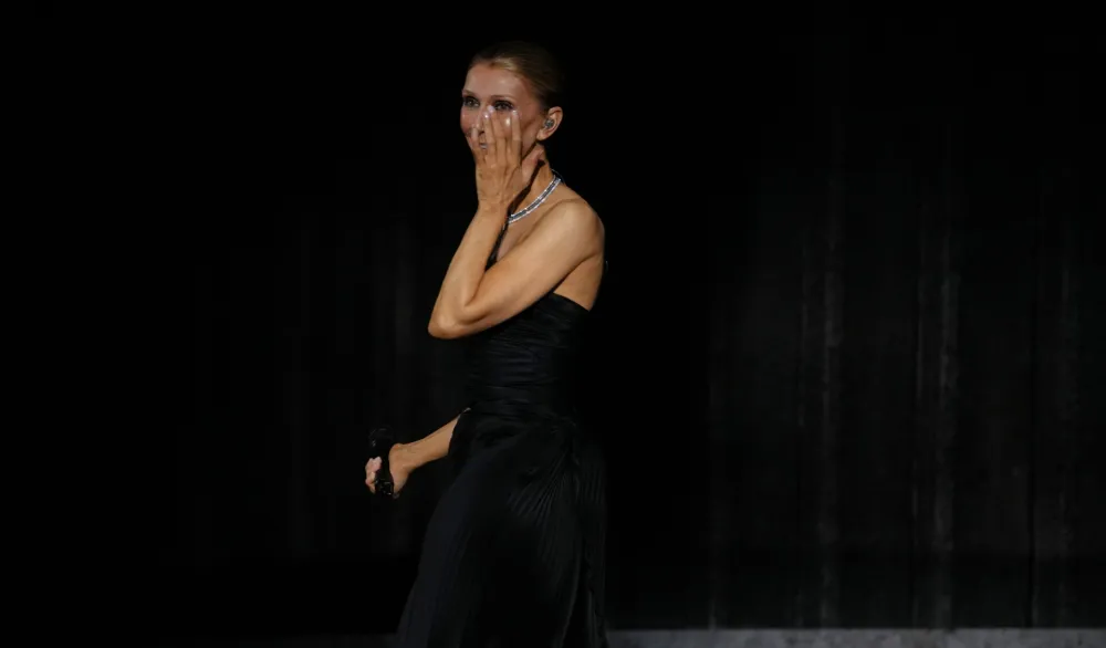 Selin DIon održala koncert u Parizu