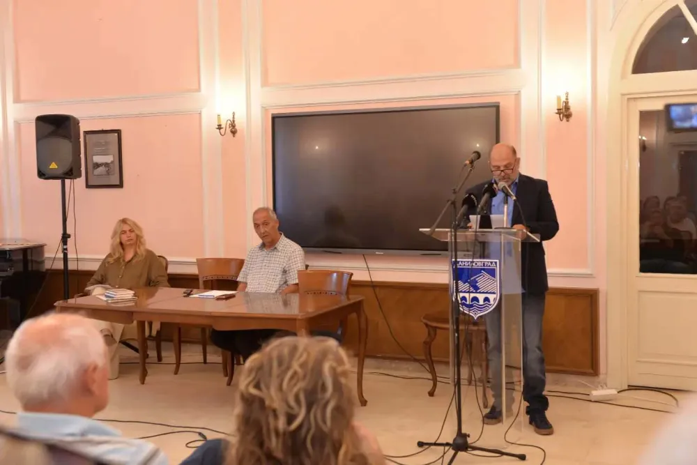 Vajarstvo između nasljeđa i vremena