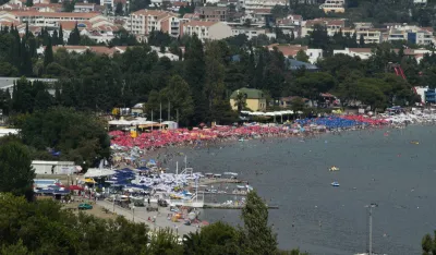 Umjesto bogatih turista, stižu nam sirotani "ispod krila aviona"
