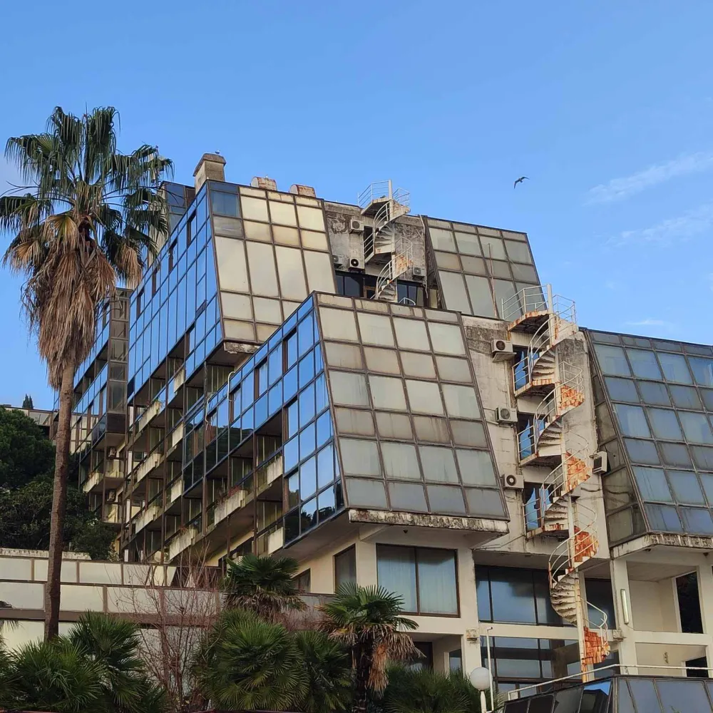 Kompanija Žarka Rakčevića kupila hotel Plažu za 20,4 miliona eura