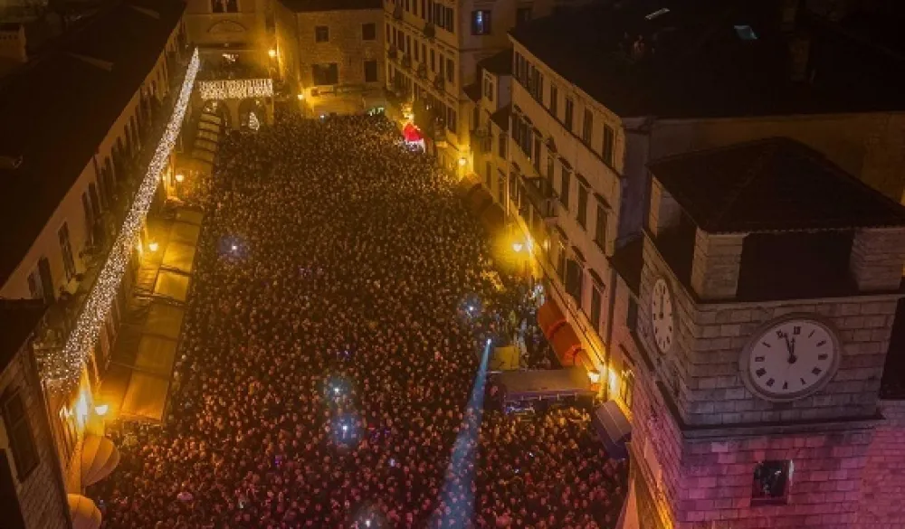 Evo gdje će u Crnoj Gori za Novu godinu pjevati najveće zvijezde Balkana