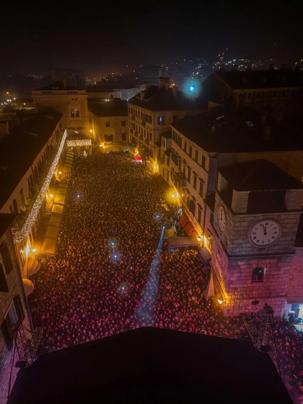 Evo gdje će u Crnoj Gori za Novu godinu pjevati najveće zvijezde Balkana