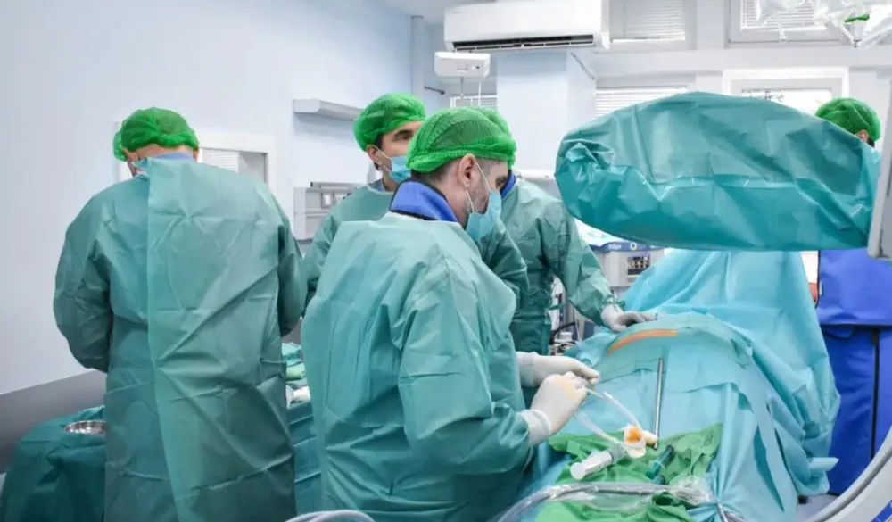 U KCCG uvedena savremena regionalna anestezija u karotidnoj hirurgiji