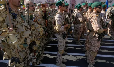 Stotine hiljada Iranaca na skupu podr&scaron;ke vlasti: Vi&scaron;e od 600.000 spremno za vojnu obuku
