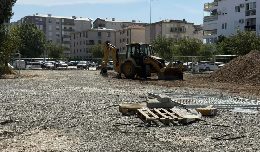 (VIDEO) U Tolo&scaron;ima počela izgradnja senior parka na 3.000 kvadrata