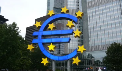 Plate u eurozoni početkom naredne godine rastu do 2,8 odsto