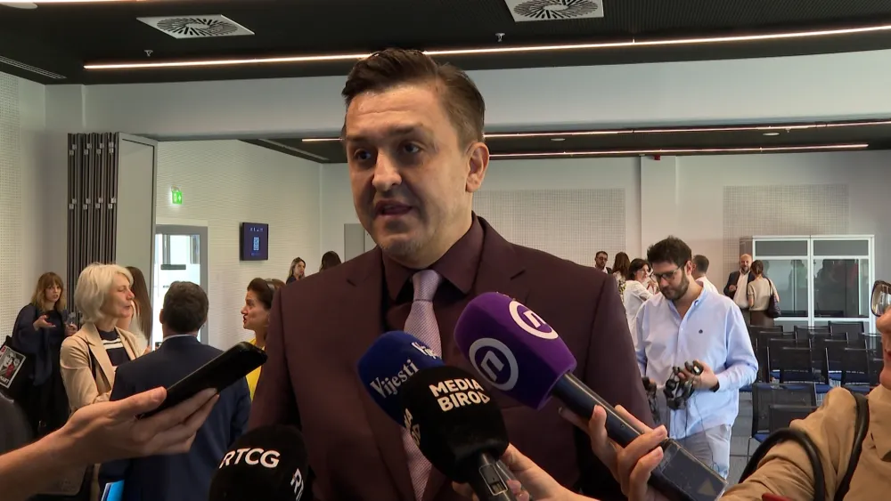 Vuković: Kolege brzo analizirale Euro model povećanja zarada, meni treba vi&scaron;e vremena