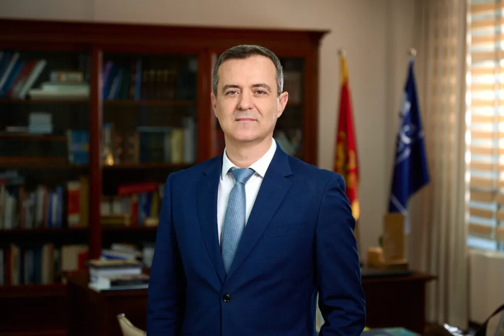 Božović poručio bruco&scaron;ima: Želim&nbsp;da pronađete svoje mjesto u svijetu