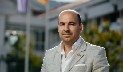 Rađenović: Smanjiti PDV na gorivo, potreban je dugoročni mehanizam za&scaron;tite od krize